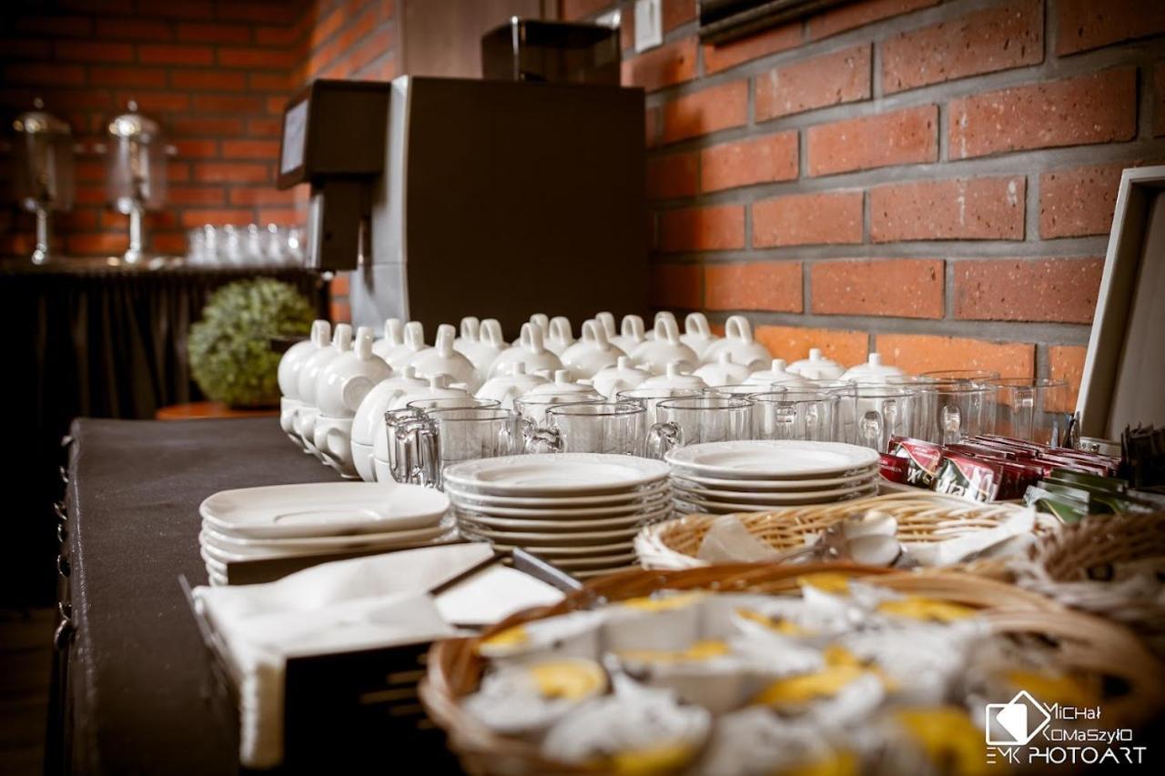Hotel Stary Mlyn Świdnica Esterno foto