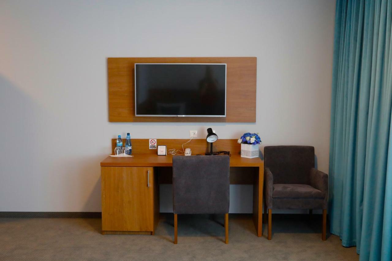 Hotel Stary Mlyn Świdnica Esterno foto