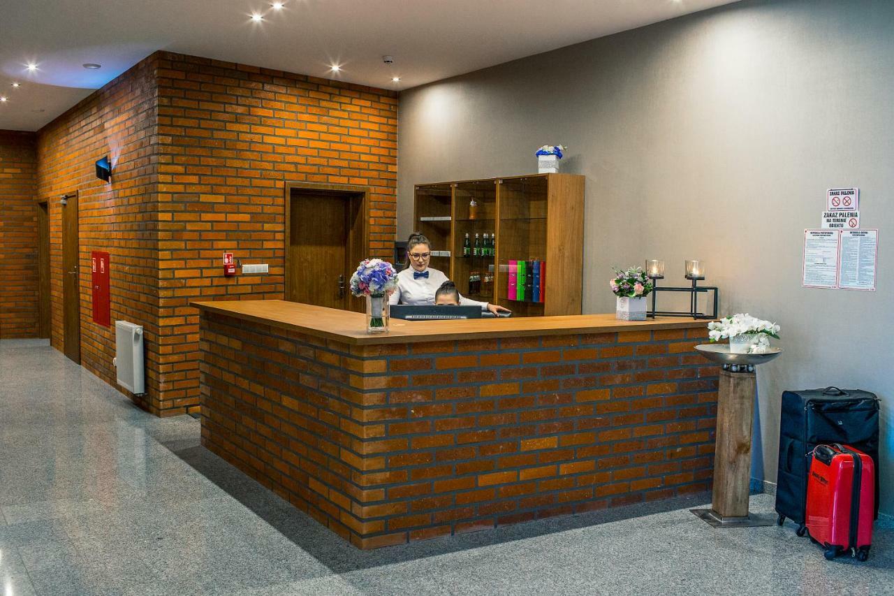 Hotel Stary Mlyn Świdnica Esterno foto